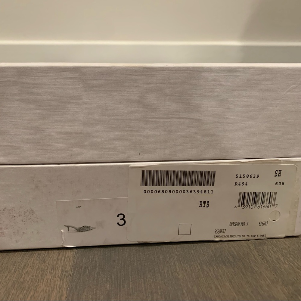 AREA Shoe Box - Picture 5 of 5
